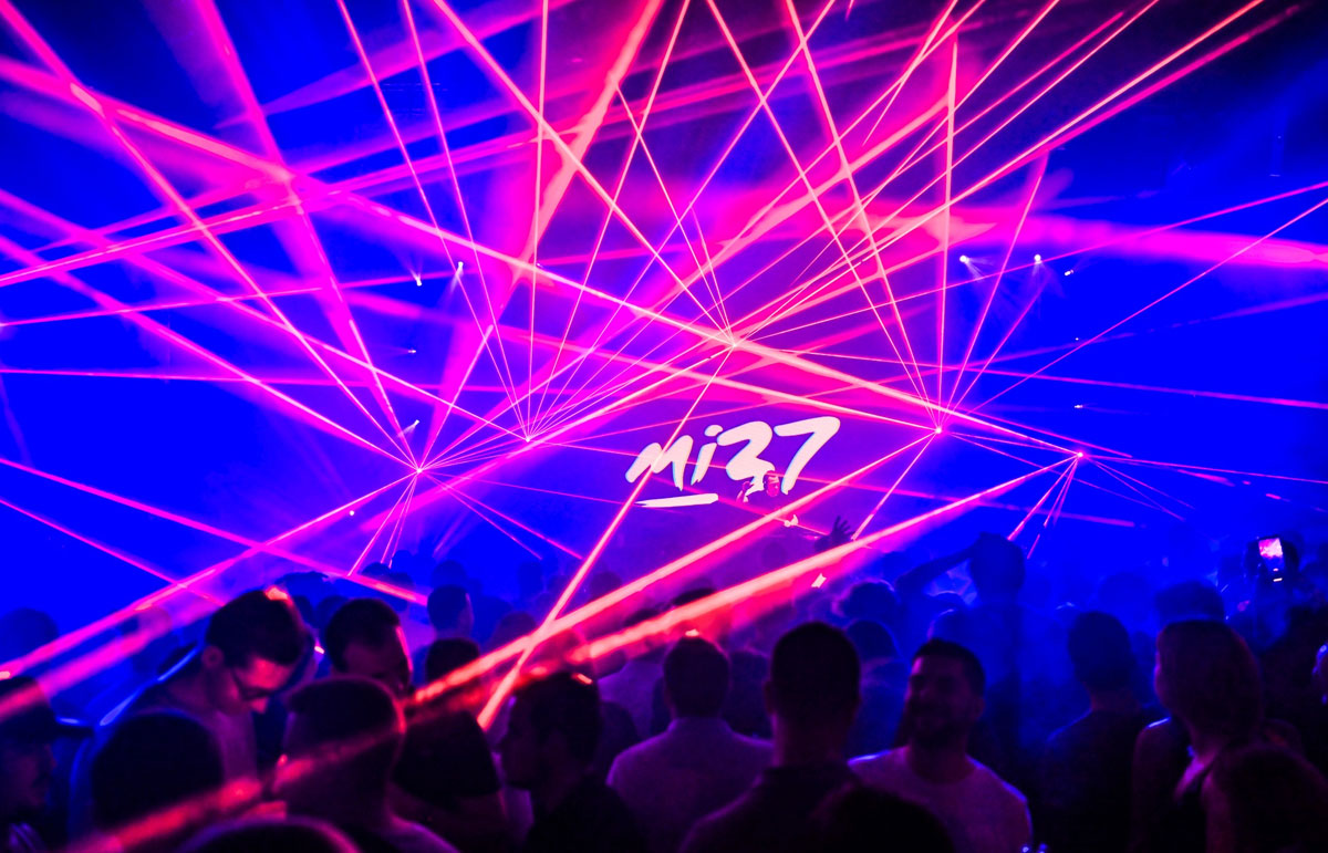 MI37